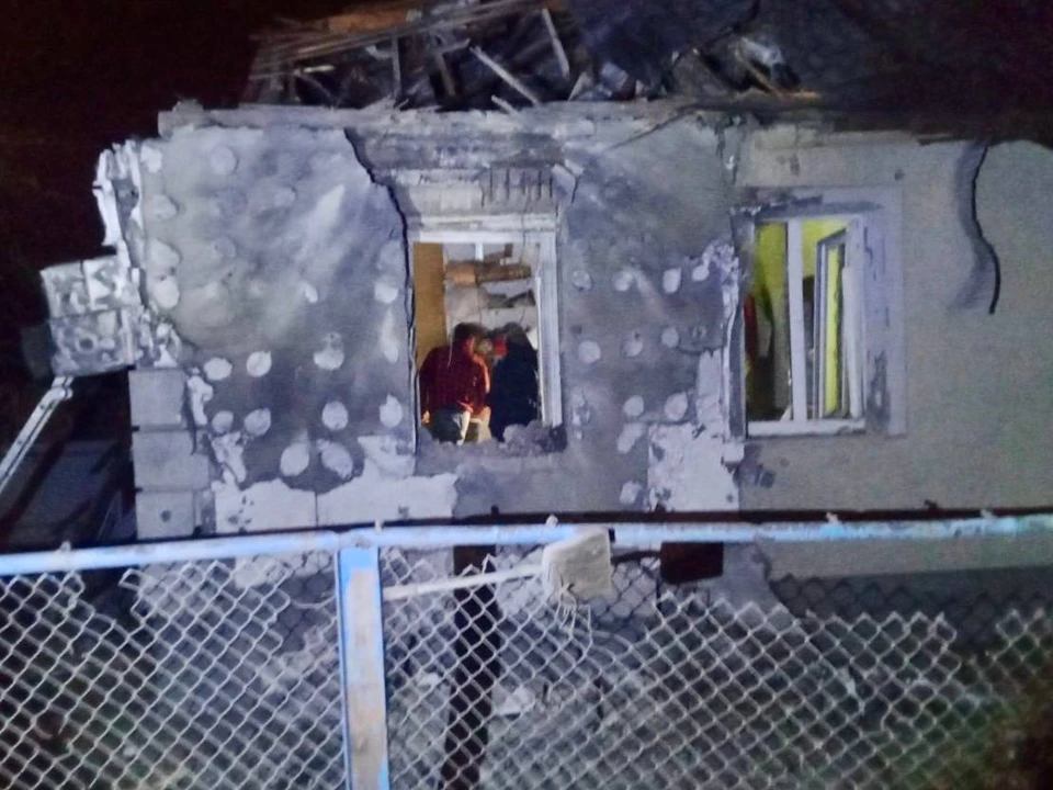 В результате повторной атаки по Белгороду повреждено несколько частных домов. Фото: @v_v_demidov.