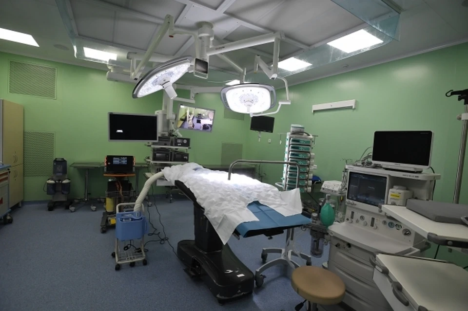 В Ростове-на-Дону врачи провели сложную операцию по сшиванию удвоенной матки