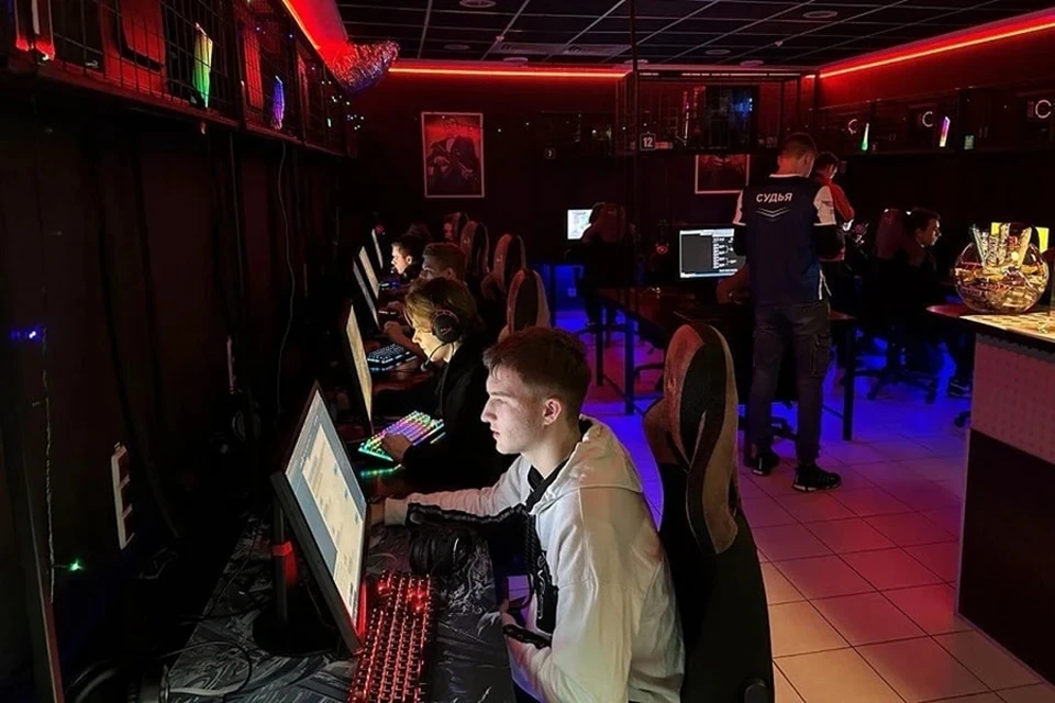 В Макеевке и Мариуполе начнут развивать компьютерный спорт. Фото: ТГ/Толстыкина