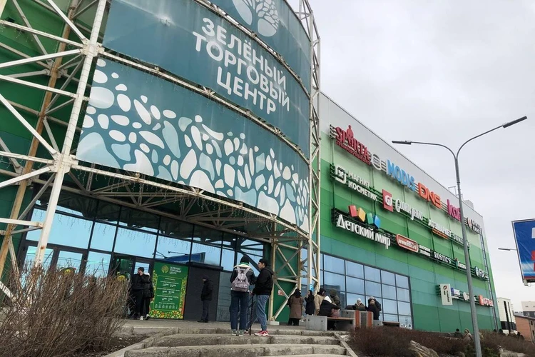 Торговые центры, театр и заведения общепита: в Красноярске массовая эвакуация в местах скопления людей