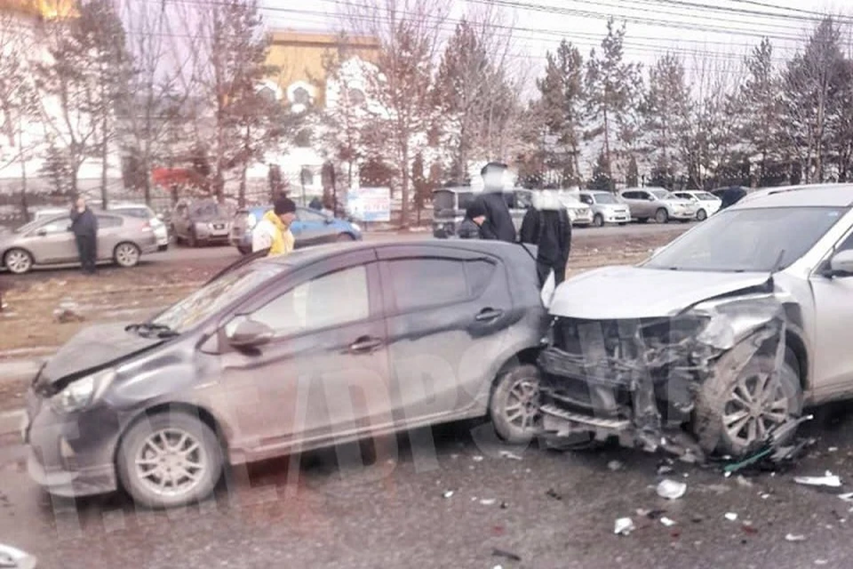 ДТП с четырьмя автомобилями произошло в Хабаровске Фото: Госавтоинспекция Хабаровска