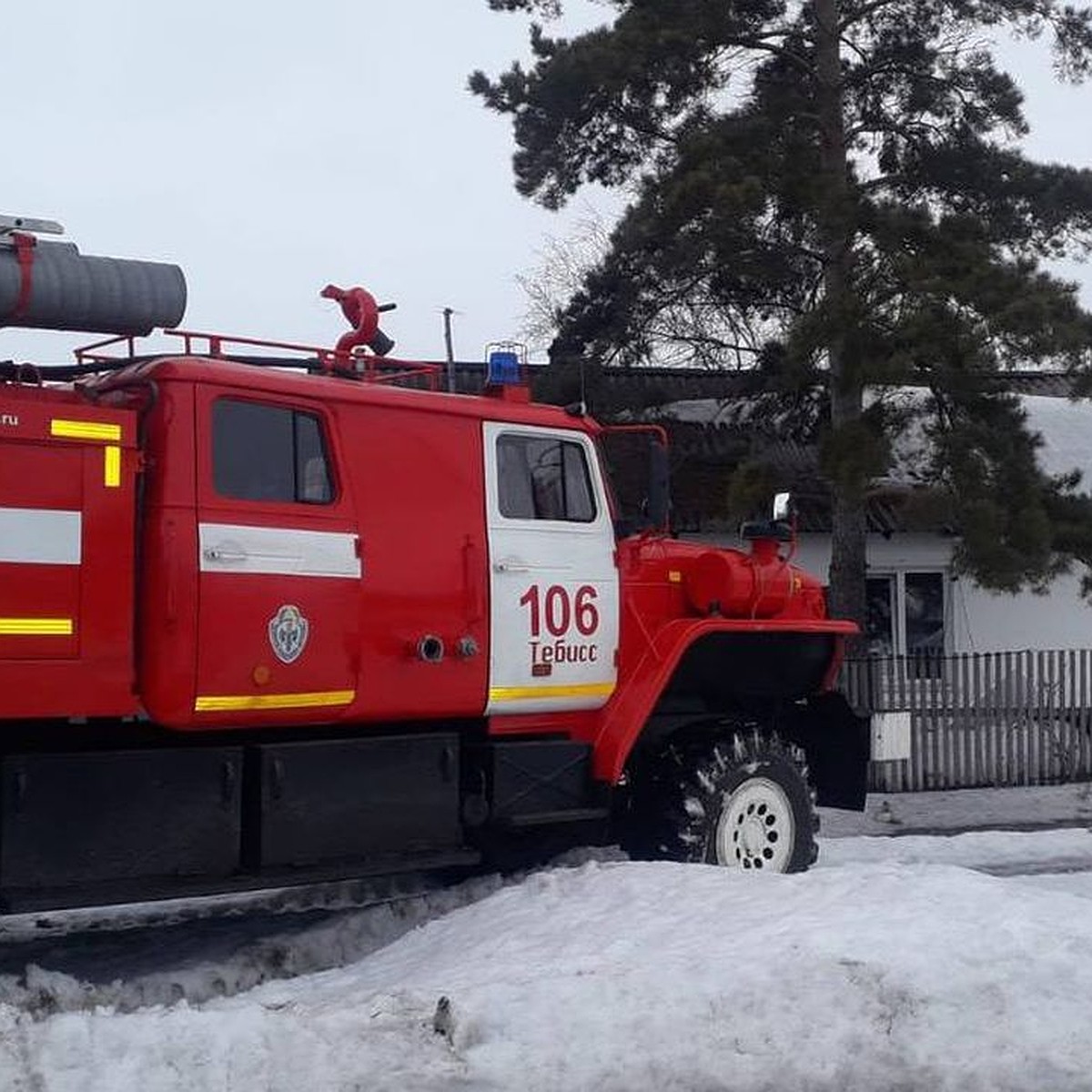 В Новосибирской области пожарный извещатель спас дом многодетной семьи -  KP.RU