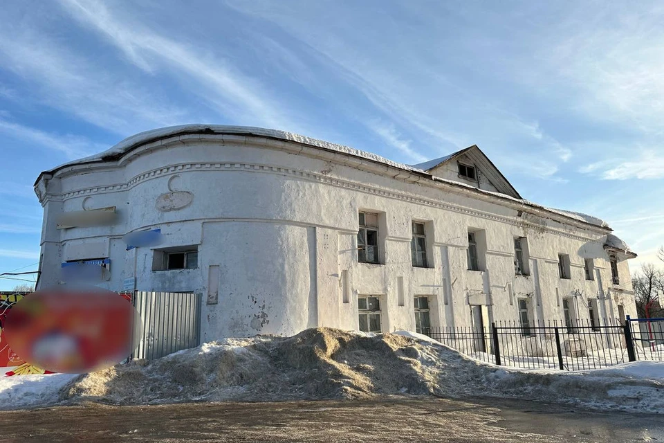 В этом здании, некогда бывшим храмом, есть вариант разместить реставрационный центр в Бежецке. Фото: проект «Консервация»