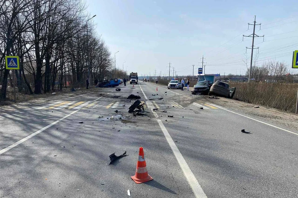 При столкновении трех легковушек пострадали три человека. Фото: УГИБДД ГУ МВД по Балахнинскому району