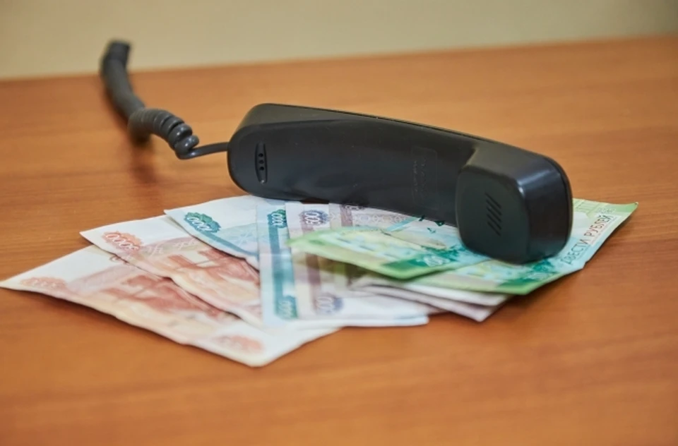 Банк из Хабаровска нашел номер коллеги должника и звонил ей в поисках клиента