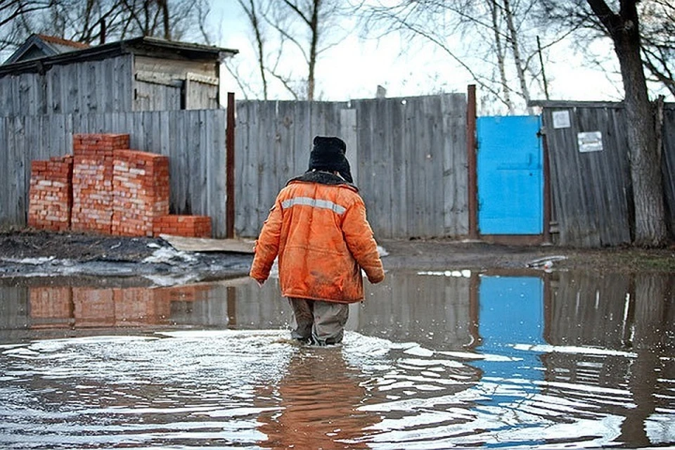 Помимо этого, были затоплены 34 придомовые территории в трех селах.