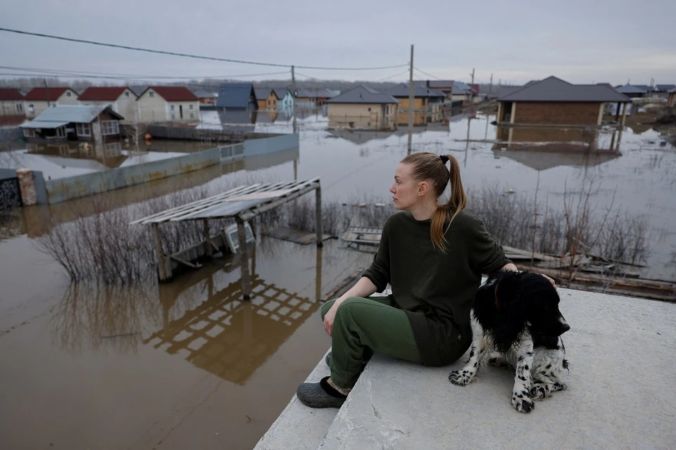 Глава Оренбургской области Паслер: в Оренбург завезли водоналивные дамбы