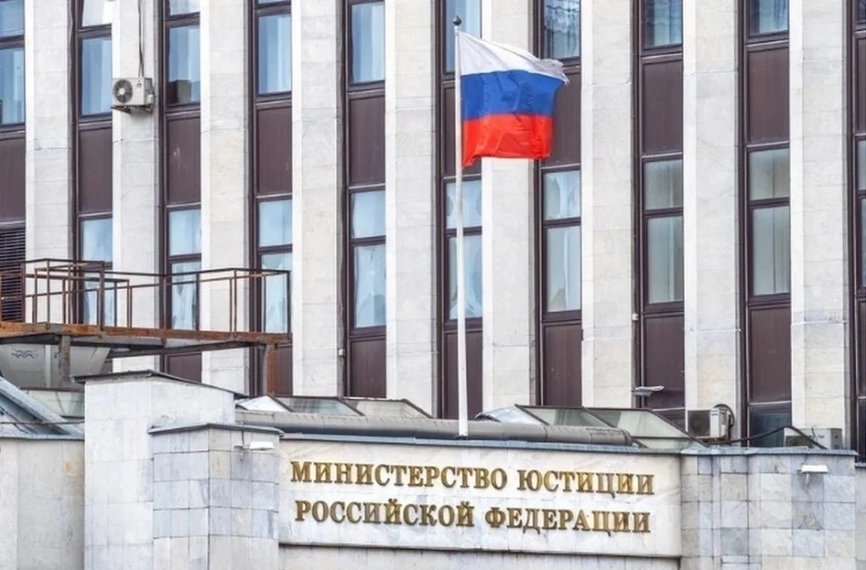 Минюст внёс в список иноагентов журналистов Асю Казанцеву* и Илью Барабанова*