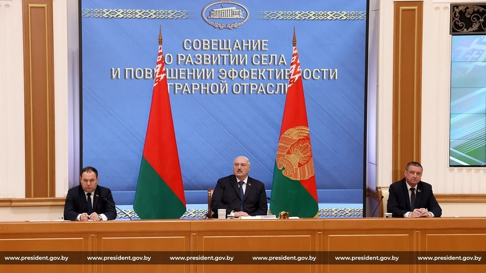 Лукашенко сказал решить вопросы халатности и безалаберности в АПК. Фото: president.gov.by.