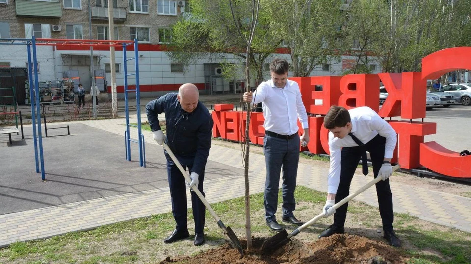 Астрахань продолжают озеленять в рамках Дней чистоты ФОТО: Администрация Астрахани