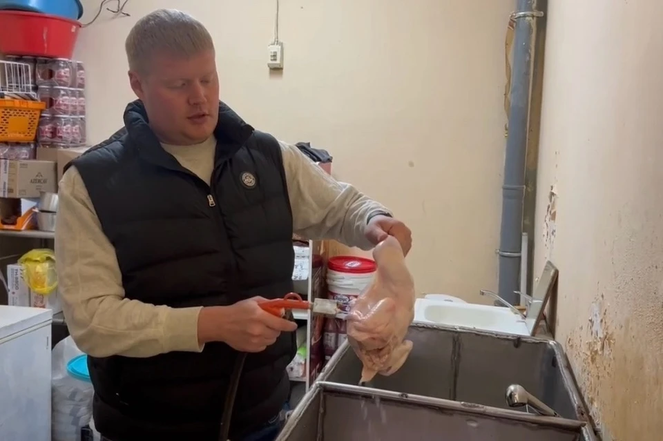 Продукция уходила в два павильона: на улице Санаторной, 3 и Титова, 12. Фото: Дмитрий Чукреев