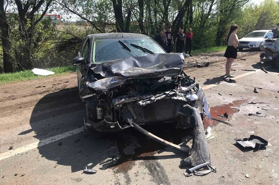 В массовом ДТП под Самарой пострадал один человек. Фото: ГКУ СО «Центр по делам ГО, ПБ и ЧС»