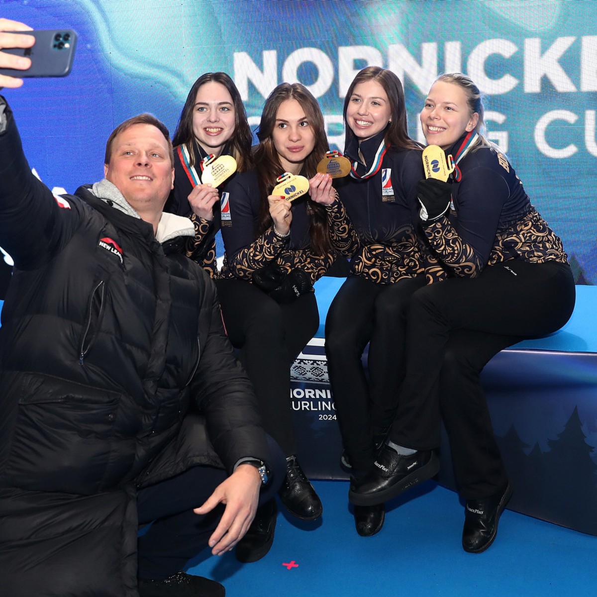 Это надо прочувствовать!»: в Дудинке прошел Nornickel Curling Cup 2024 -  KP.RU