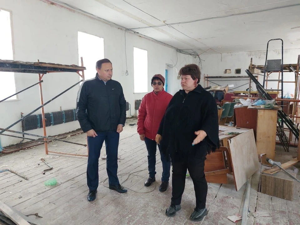 В селе Славянка ведётся ремонт сельского дома культуры