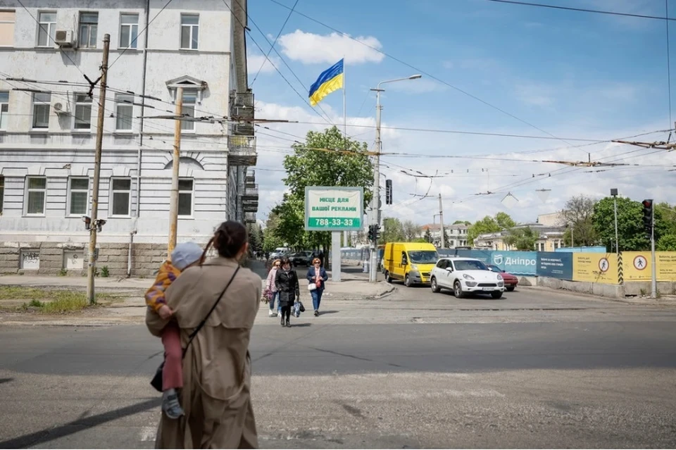 Реалистичные женские маски для защиты от повесток начали продавать на Украине