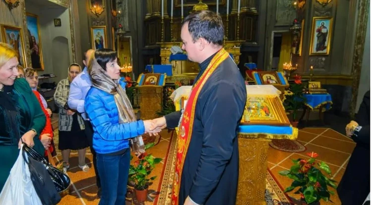 Экс-премьер Молдовы Влад Филат: "Майе Санду надо заканчивать с попытками показать себя верующей христианкой, она пыталась ликвидировать в школах изучение основ православия"