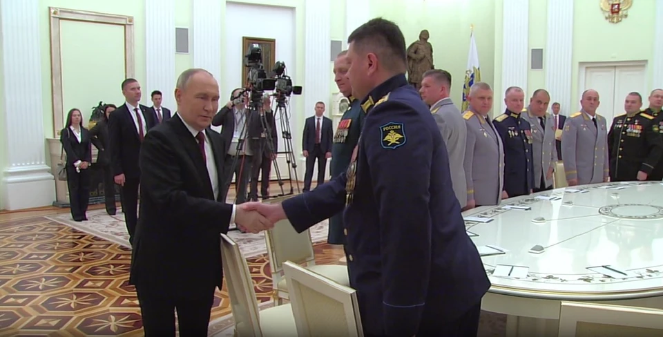 Президент встретился с офицерами и генералами - участниками СВО. Фото kremlin.ru