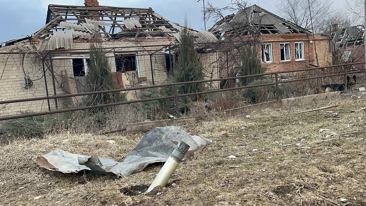 В результате обстрела одна курянка погибла, вторая получила осколочные  ранения - KP.RU