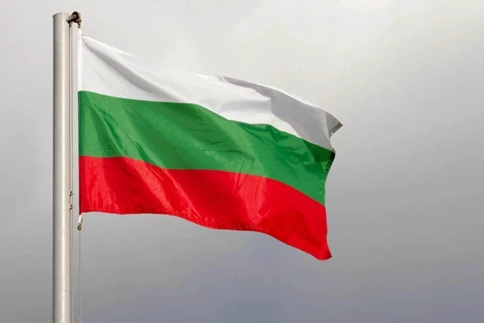 Болгария начала оформлять россиянам шенгенские визы