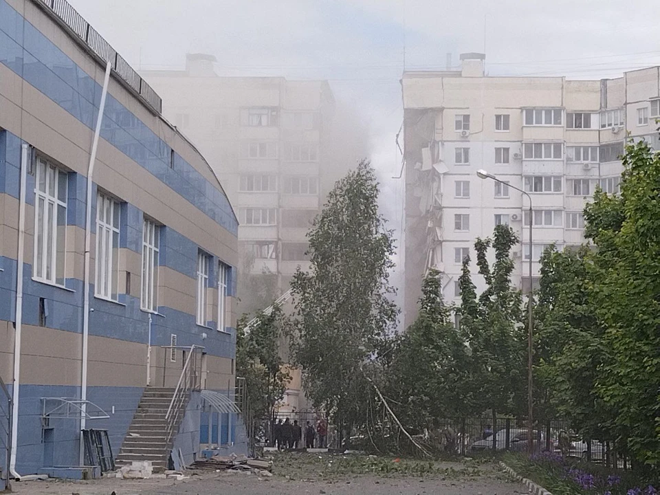 В Белгороде временно перекрыли часть улиц в районе обрушившегося дома.