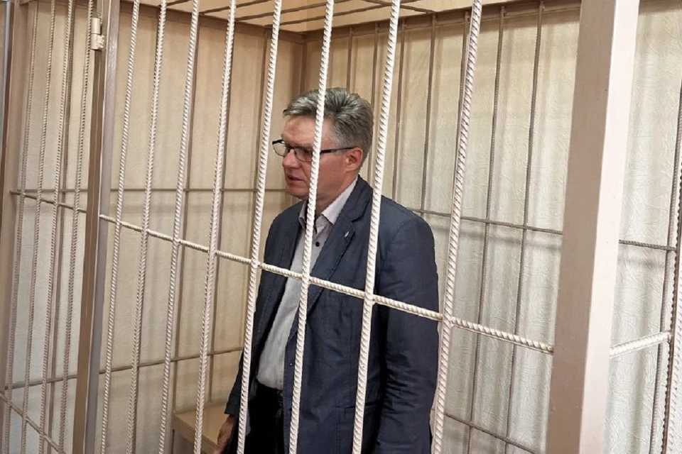 В Новосибирске директора дорожной компании отправили под домашний арест.
