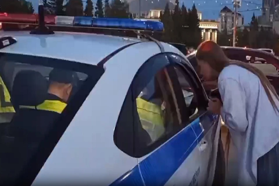 Массовое скопление полиции в центре Новосибирска встревожило горожан. Фото: ГУ МВД НСО.
