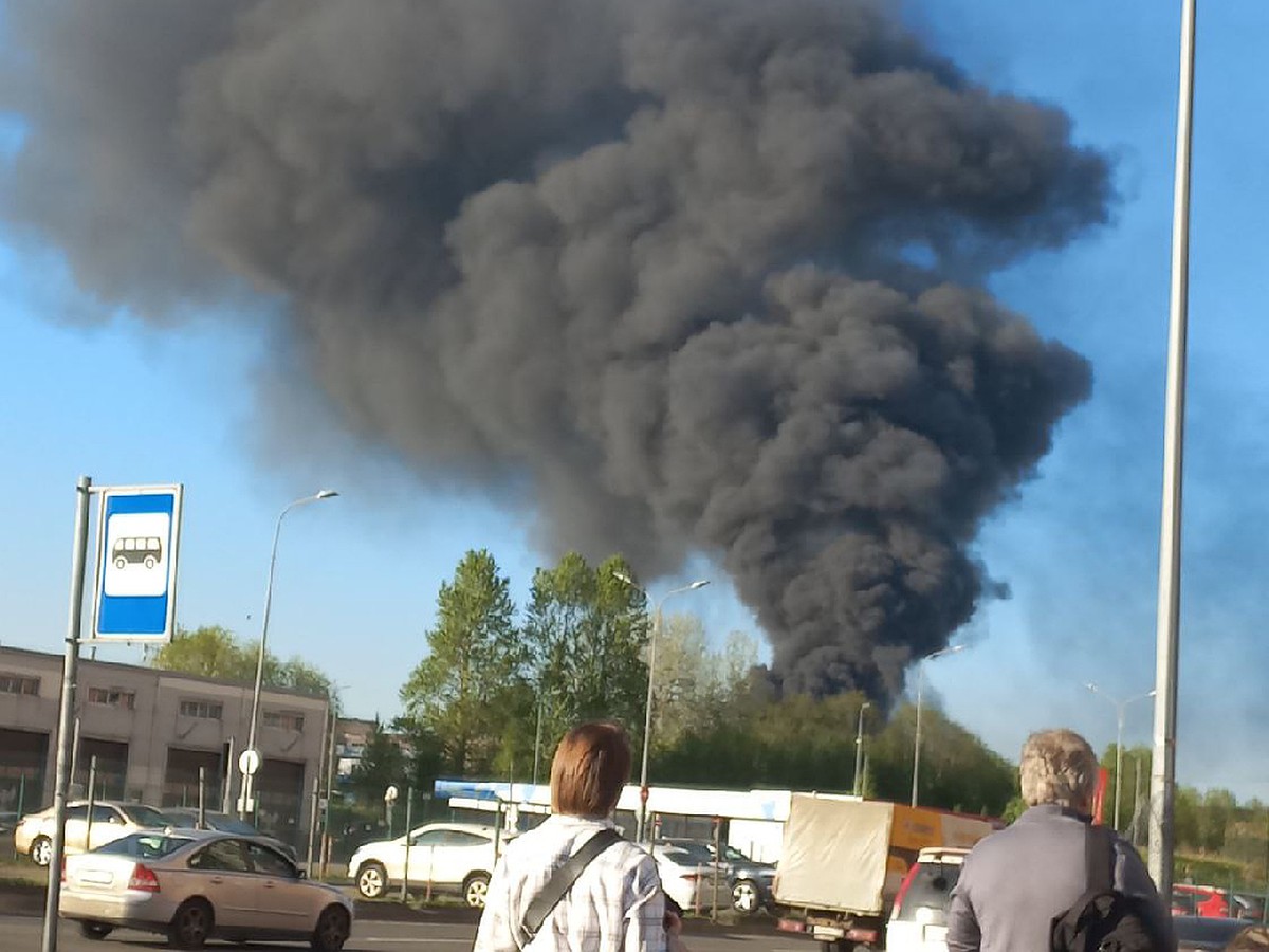 Пожар в цеху в Приморском районе Санкт-Петербурга: последние новости, ущерб  - KP.RU