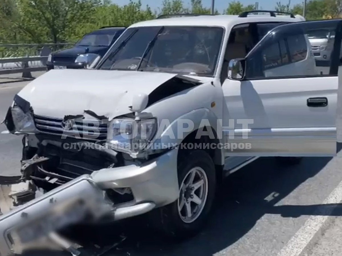 Массовая авария сковала дорогу от «Зари» в сторону центра Владивостока -  KP.RU