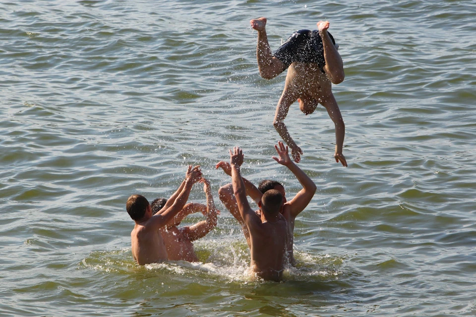 В Москве три зоны для купания признали пригодными для отдыха