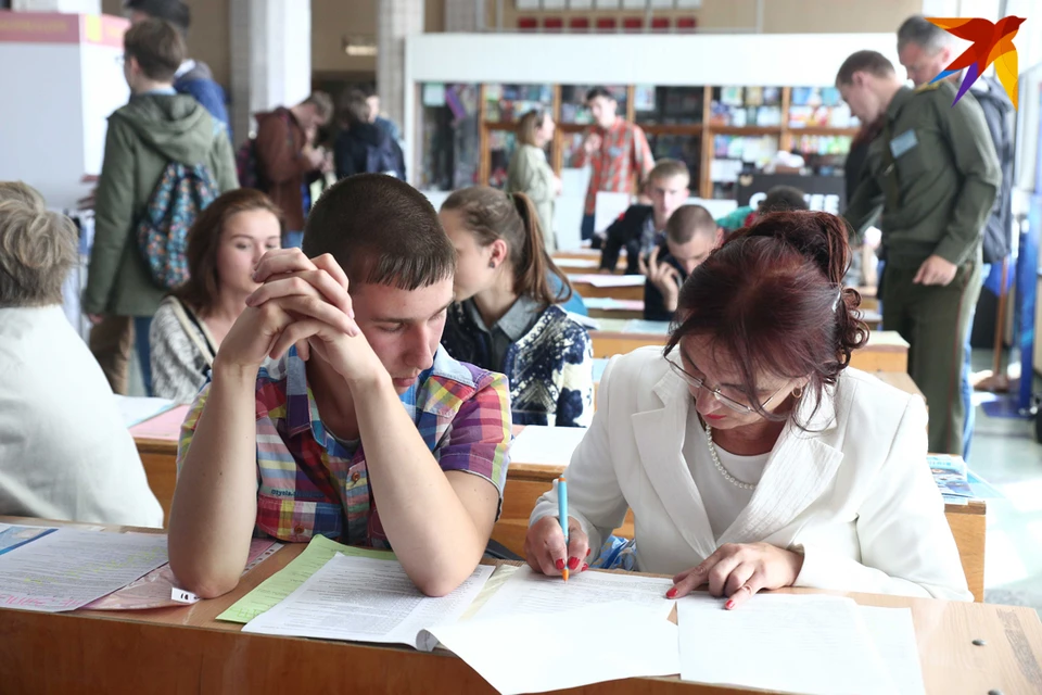 Выпускные экзамены начались в школах Беларуси. Фото: архив, носит иллюстративный характер.