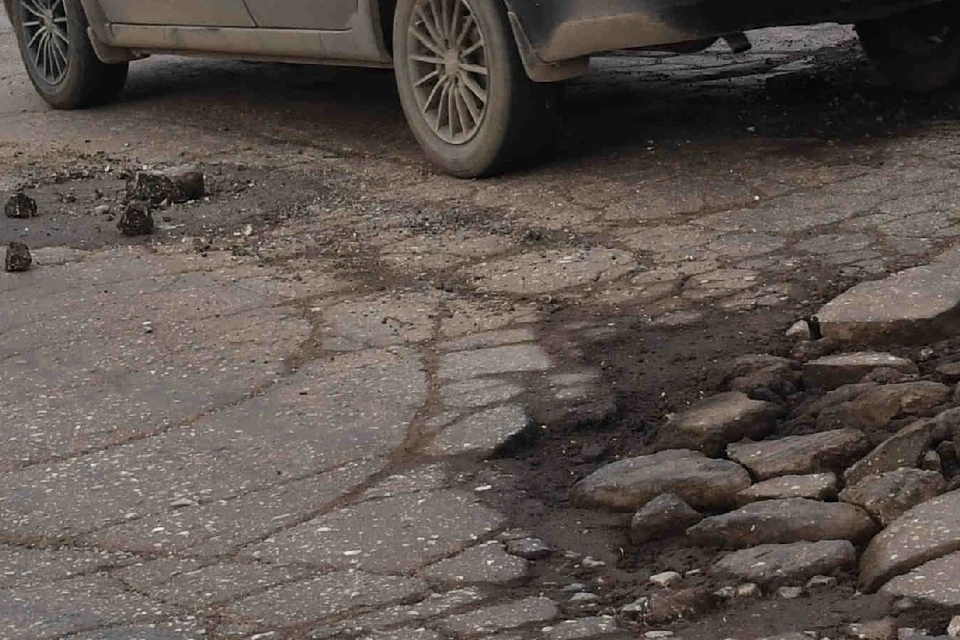 В Новосибирске директора МКУ оштрафовали за плохую дорогу в Центральном районе