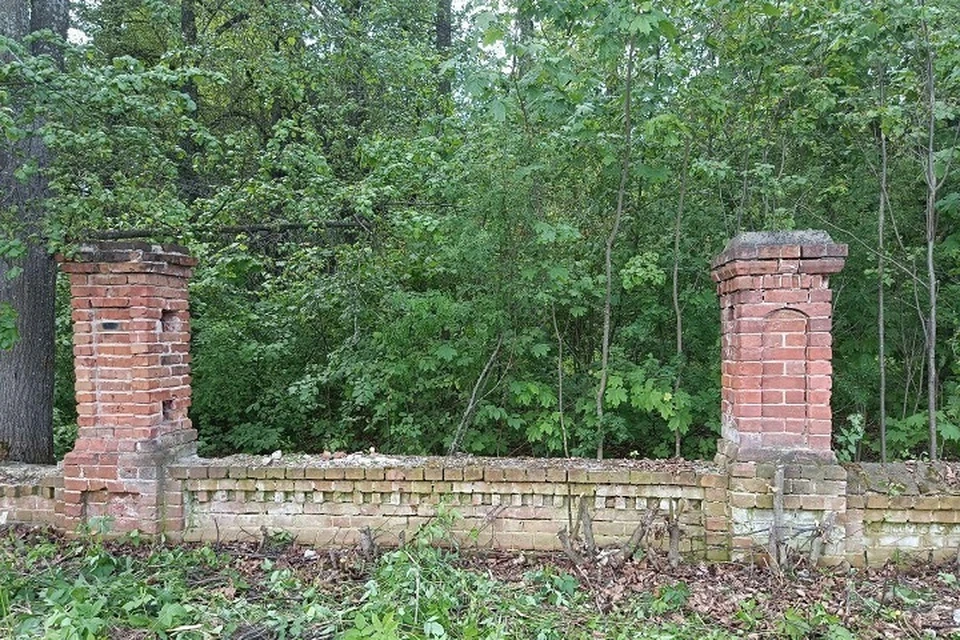 Ограда была построена полтора столетия назад. Фото: https://vk.com/public195734326