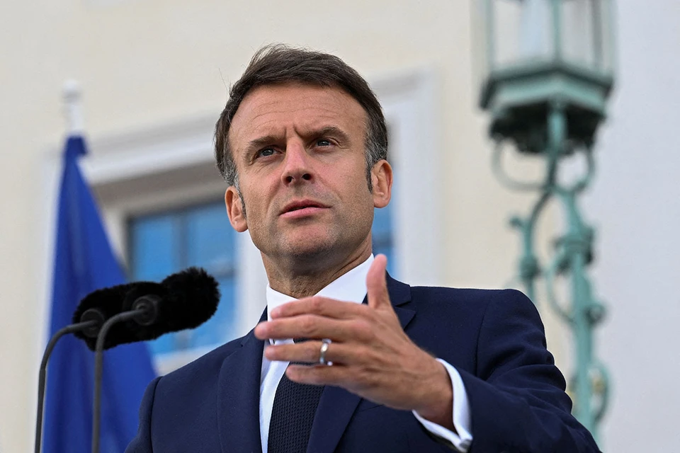 Французский политики Флориан Филиппо назвал Макрона абсолютно сумасшедшим