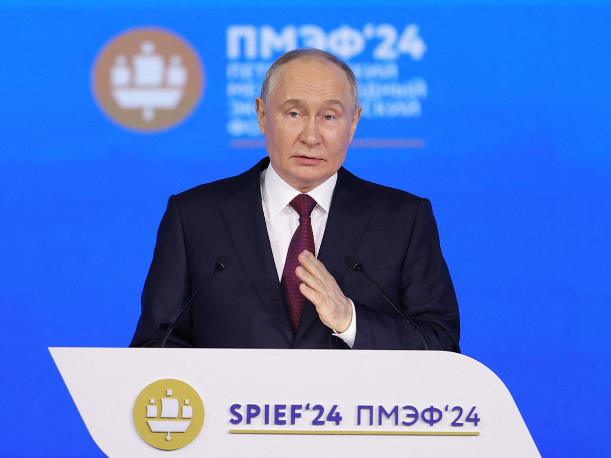 Полная стенограмма выступления Владимира Путина на ПМЭФ-2024 7 июня 2024 :  Полный текст обращения президента - KP.RU