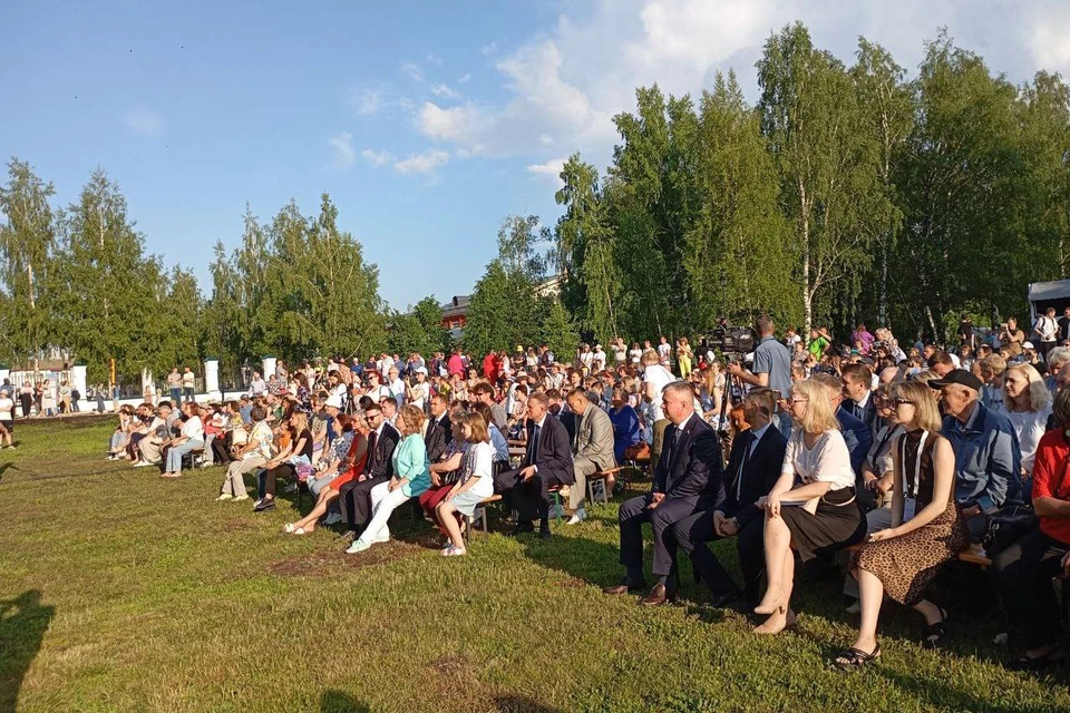 Около 300 человек посетили Большое Болдино в юбилей Пушкина.