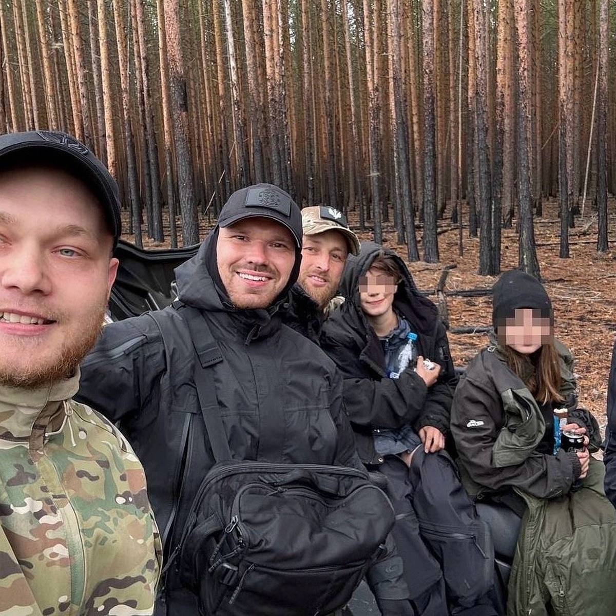 Собаки отгоняли волков: как в уральской тайге больше трех суток выживали  пропавшие дети - KP.RU