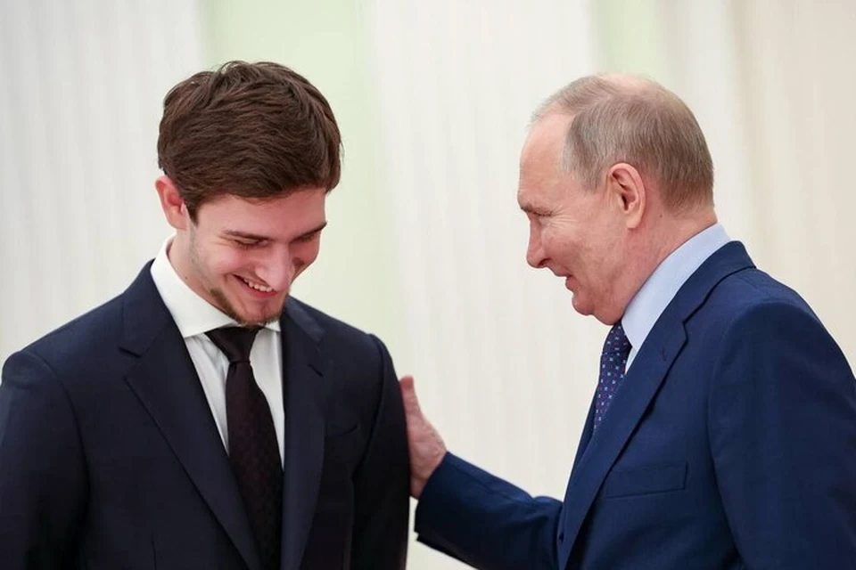 Эли Кадыров встретился с Владимиром Путиным. Фото: соцсети Рамзана Кадырова