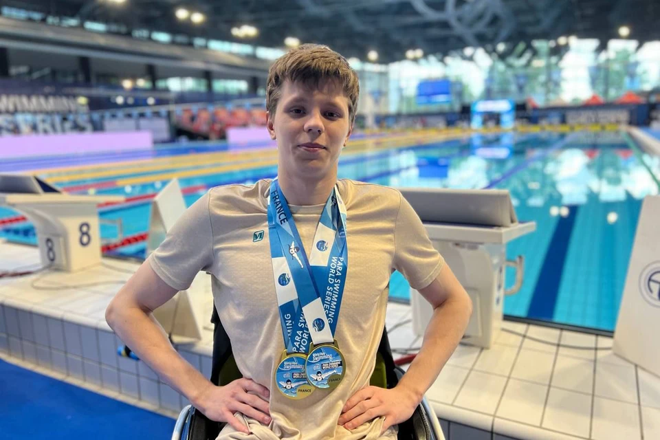 Молодой человек завоевал золотую медаль на дистанции 200 метров вольным стилем / Фото: paraswim.ru