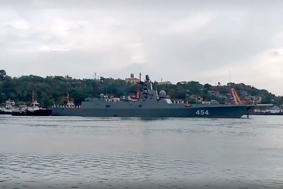 Отряд кораблей Северного флота прибыл в порт Гавана