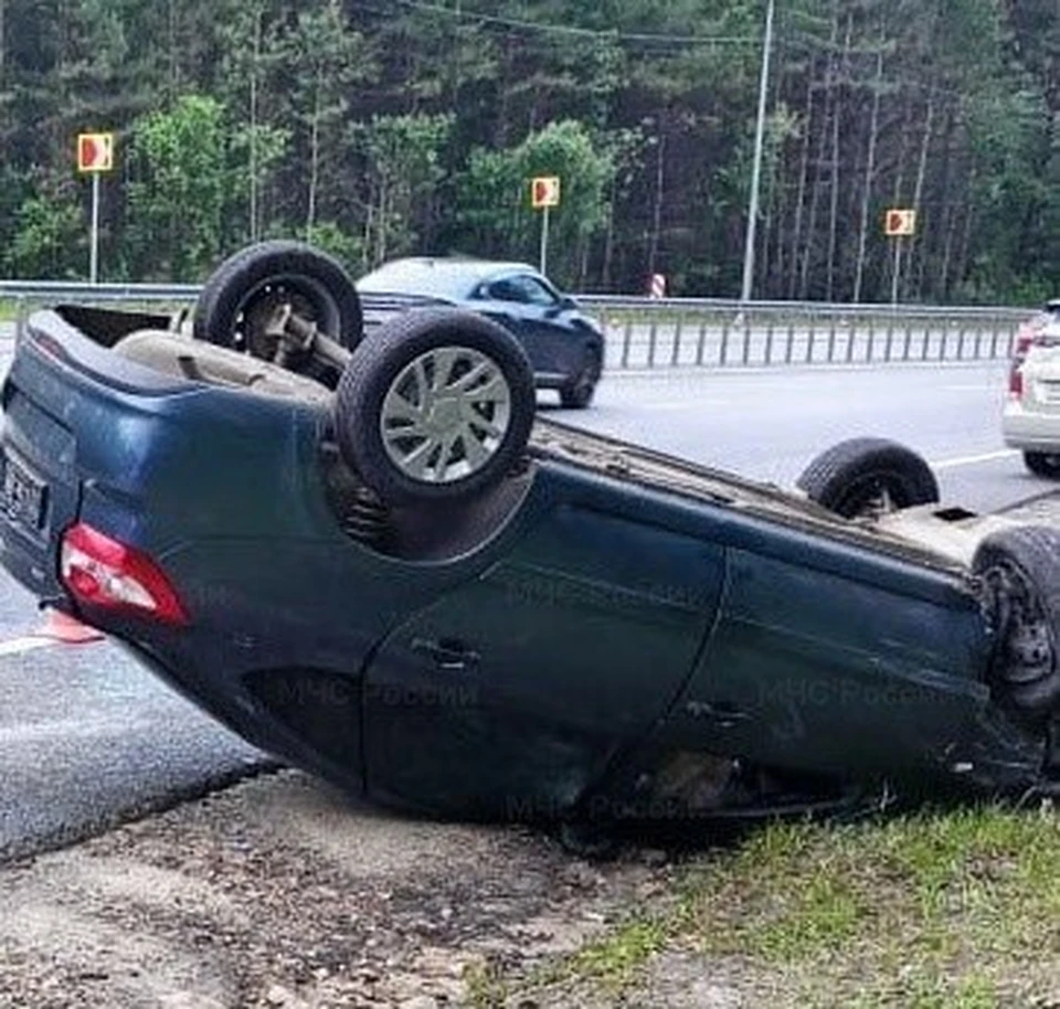 В Калуге перевернулась «Лада» - KP.RU