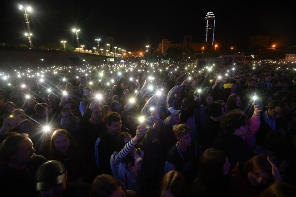 При этом за оформление площадок, мерч, баннеры и другие устройства придется отдать еще два миллиона рублей.