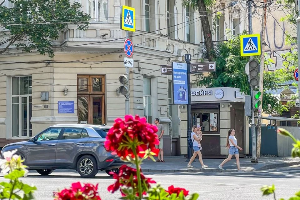 Суббота в донской столице и Ростовской области обещает быть жаркой. Фото: Денис Демков