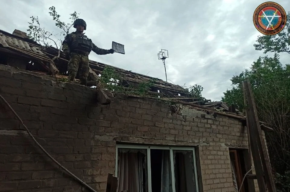 Последствия обстрела Петровского района Донецка. Фото: СЦКК ДНР