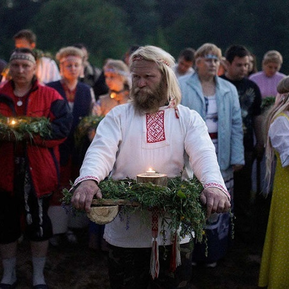 Искали клады и боялись русалок: как в Самарской губернии отмечали день  Ивана Купалы - KP.RU