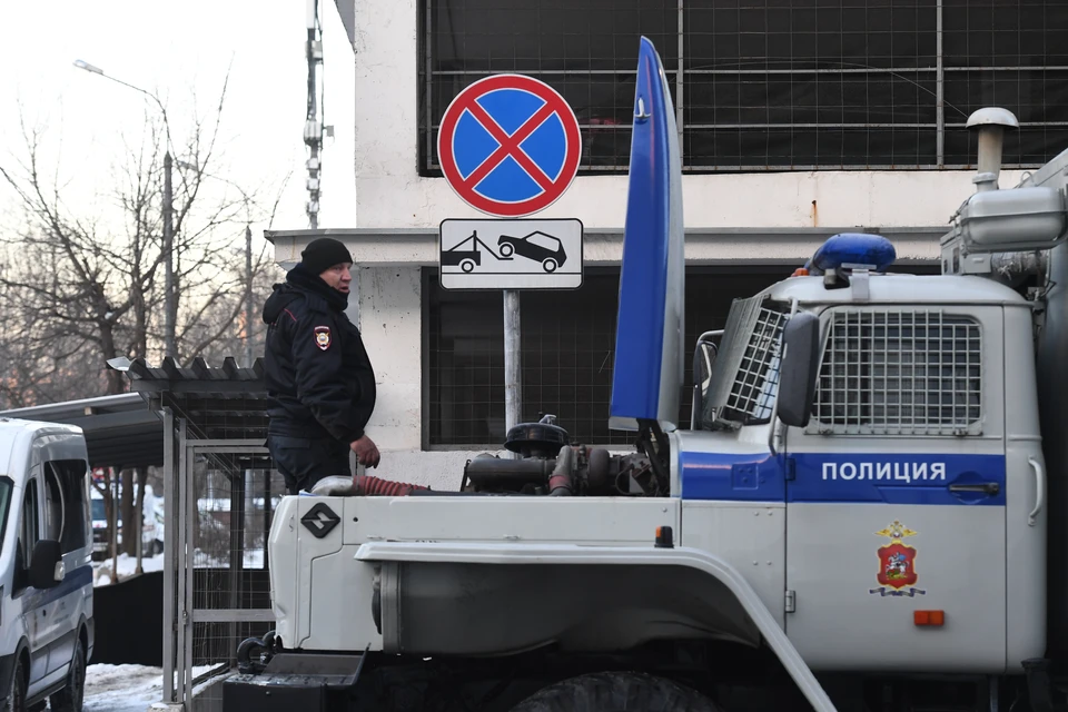 Жителя Коми задержали за угон автомобиля скорой помощи и легковушки