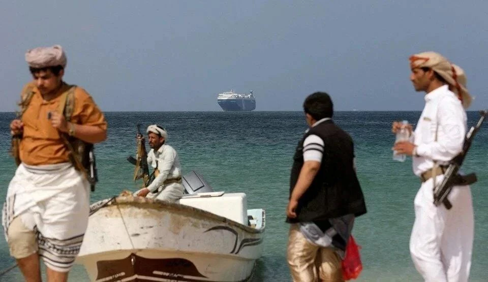В ВМС Британии сообщили о подозрительном сближении с судном у берегов Йемена