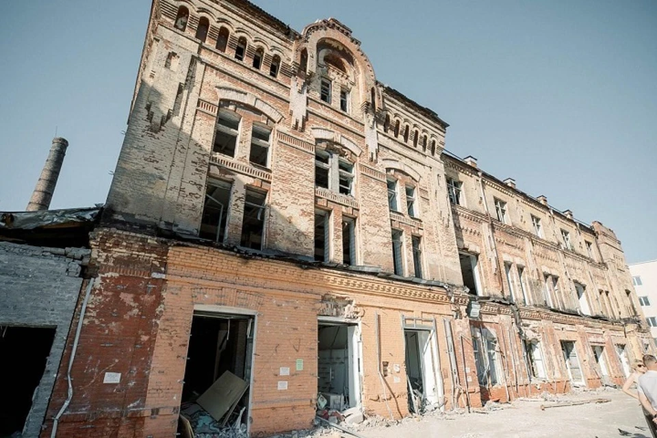 Санкт-Петербург поможет восстановить историческое здание в центре Мариуполя. Фото: ТГ/моргун