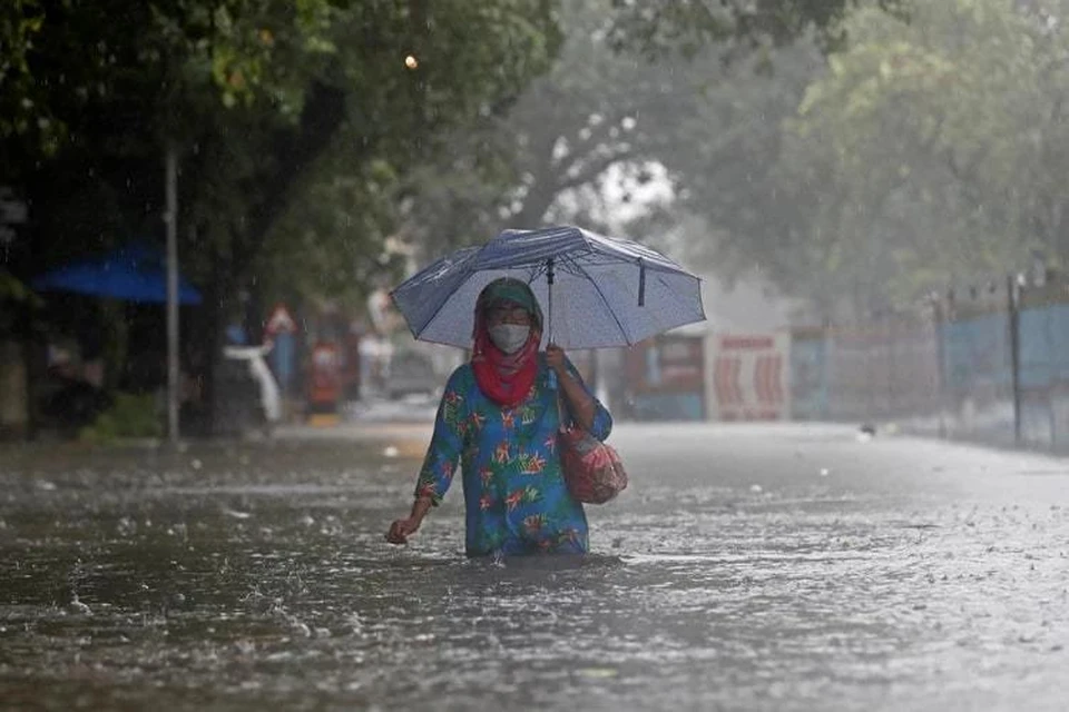 Более трех миллионов людей пострадали от наводнений в Индии и Бангладеш