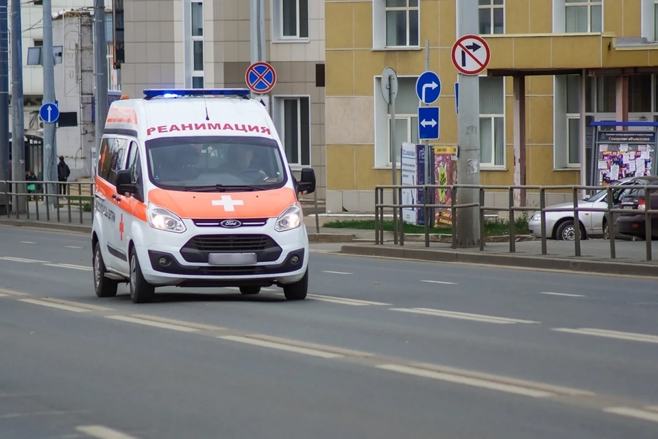 В Ульяновске на Минаева трехлетний ребенок выбежал на дорогу и попал под машину