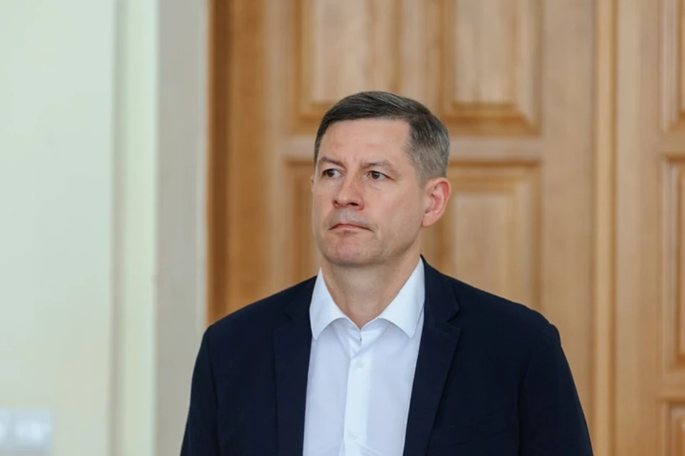 Егора Ковальчука парламентарии ЛНР единогласно выбрали новым председателем правительства региона. Фото - глава ЛНР Леонид Пасечник